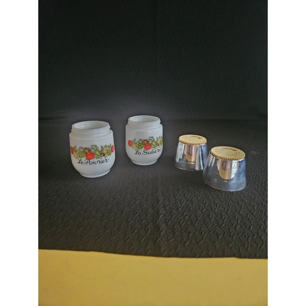 CorningWare Westinghouse Gemco Vintage Salt and Pepper Shakers Spice of Life USA